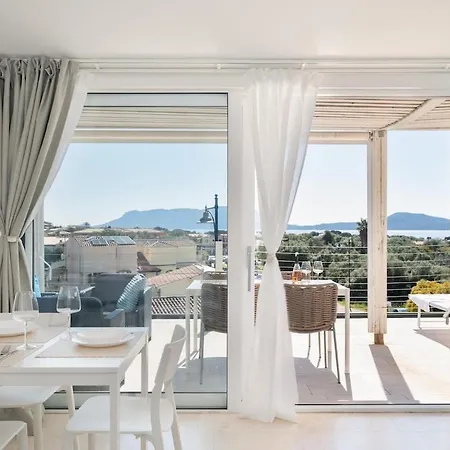 شقة Sofia Sea View, Pool And Private Parking