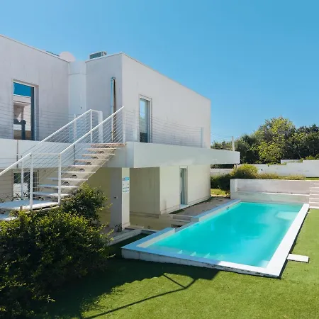 Sofia Sea View, Pool And Private Parking Apartment *