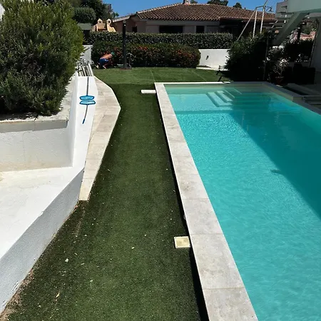 Sofia Sea View, Pool And Private Parking Apartmán *