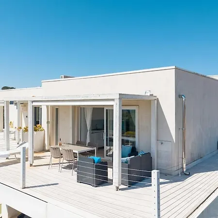 Sofia Sea View, Pool And Private Parking شقة *