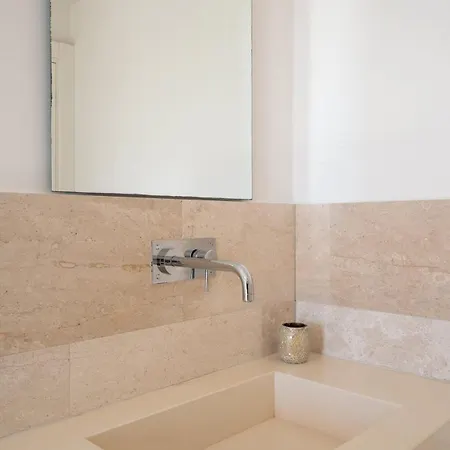 Apartmán Sofia Sea View, Pool And Private Parking Olbia